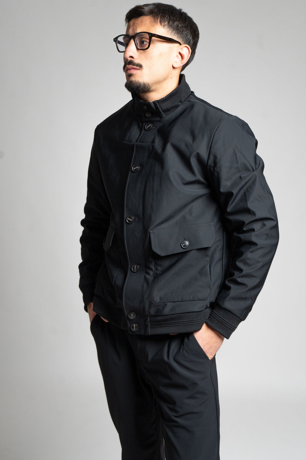 Giacca Casual Nera con Bottoni – IMPERSONAL