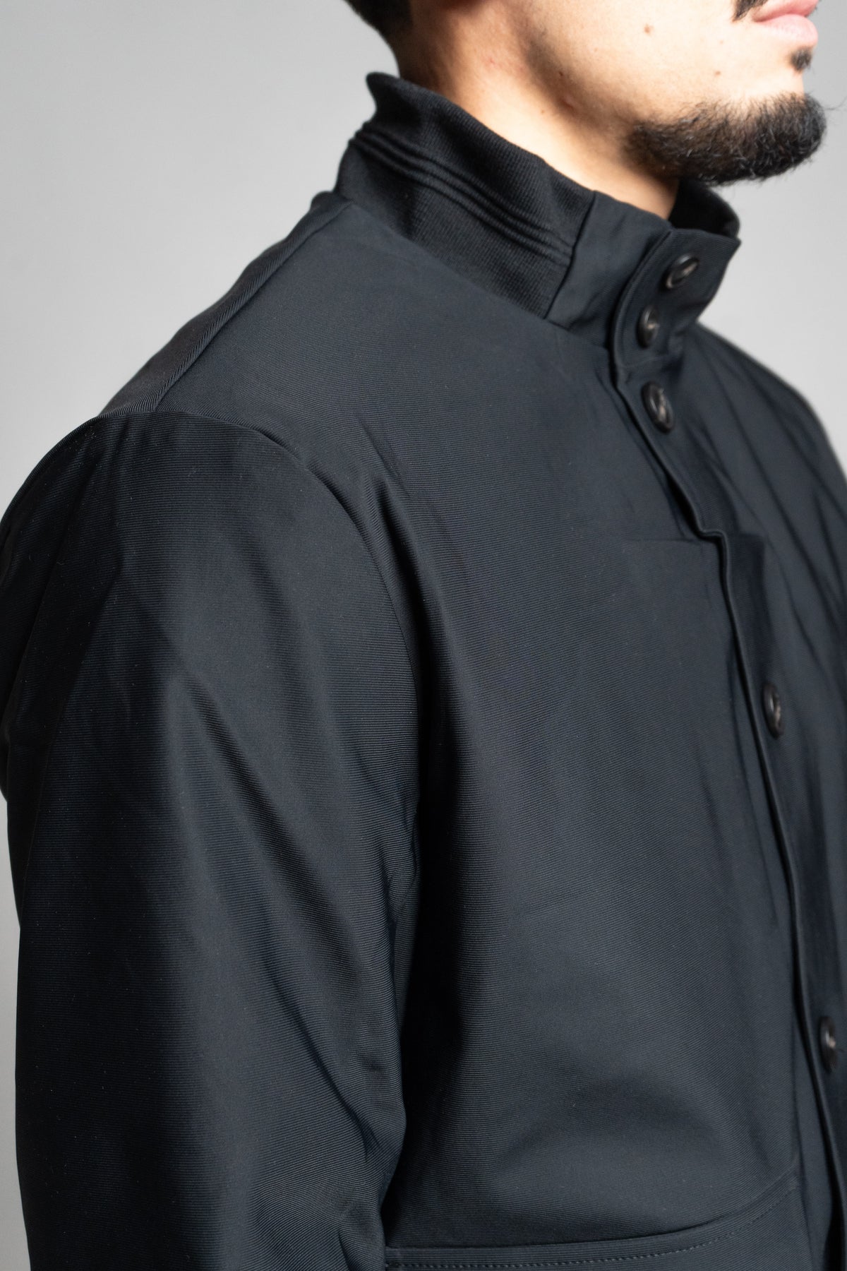 Giacca Casual Nera con Bottoni – IMPERSONAL